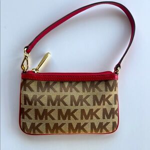 Michael Kors Jet Set Signature Small Wrislet Wallet
Khaki with red leather trim